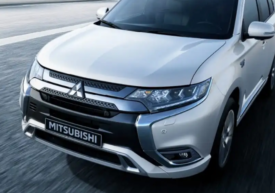 Close up van de neus van de Outlander PHEV 
